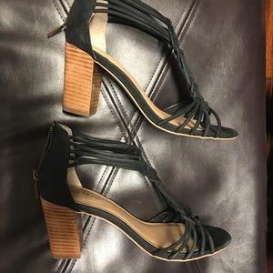 Cute block heel sandals.